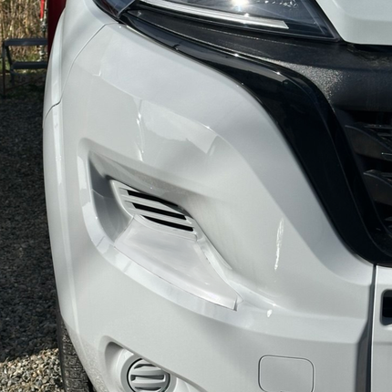 For Vauxhall Movano Front Bumper Foot Plate Protectors – White, Set of 2 | Van-X