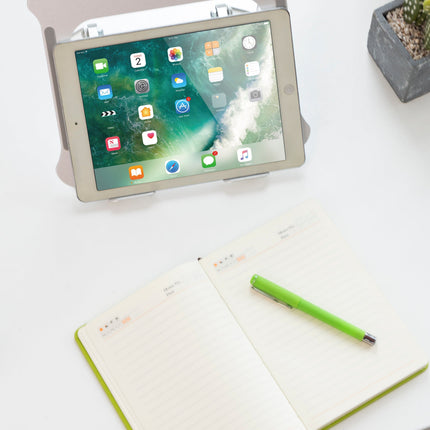 ProperAV Aluminium Construction Fully Adjustable Laptop or Tablet Stand - Silver