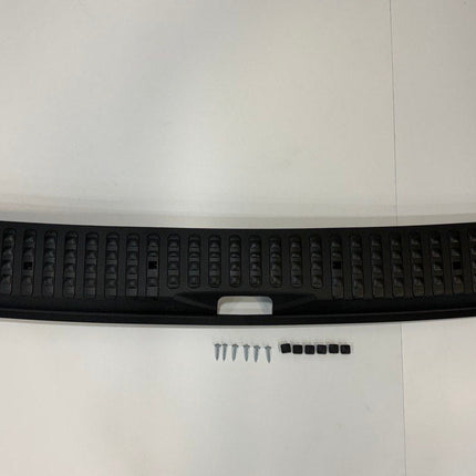For VW T6 V3 Tailgate Threshold Cover + Side Step