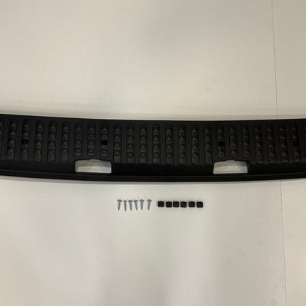 For VW T5, T5.1 V3 Barndoor Threshold Cover + Side Step