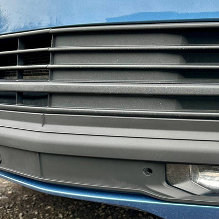 For VW T6 Highline Bumper only, California Beach and Ocean models, Caravelle, VanX Bumper Grille XL - Textured Finish