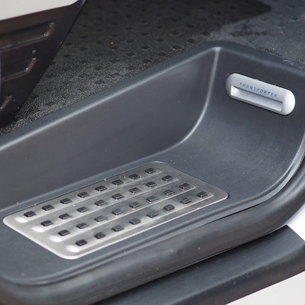 For VW T5/T5.1 Caravelle Style Full Step (Set of 4) with Transporter LED Logo Lights | Van-X