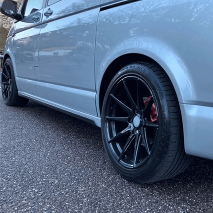 For VW T5, T5.1 SWB Side Skirts Reflex Silver Plastic Painted and Ready to Fit (B-Grade)