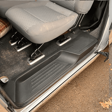For VW T6 V3 Tailgate Threshold Cover + Side Step