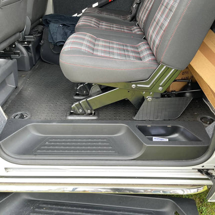 For VW T5, T5.1 V3 Barndoor Threshold Cover + Side Step